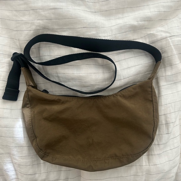 Baggu Small Crescent Bag - Khaki Green - Picture 2 of 3